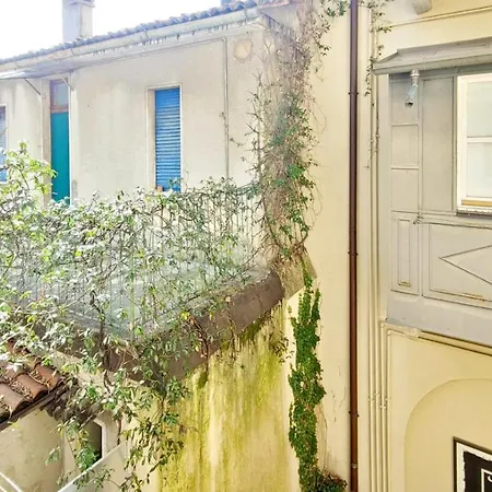 Large Family Apartment In A Fresh Area Of Lecco Exterior photo