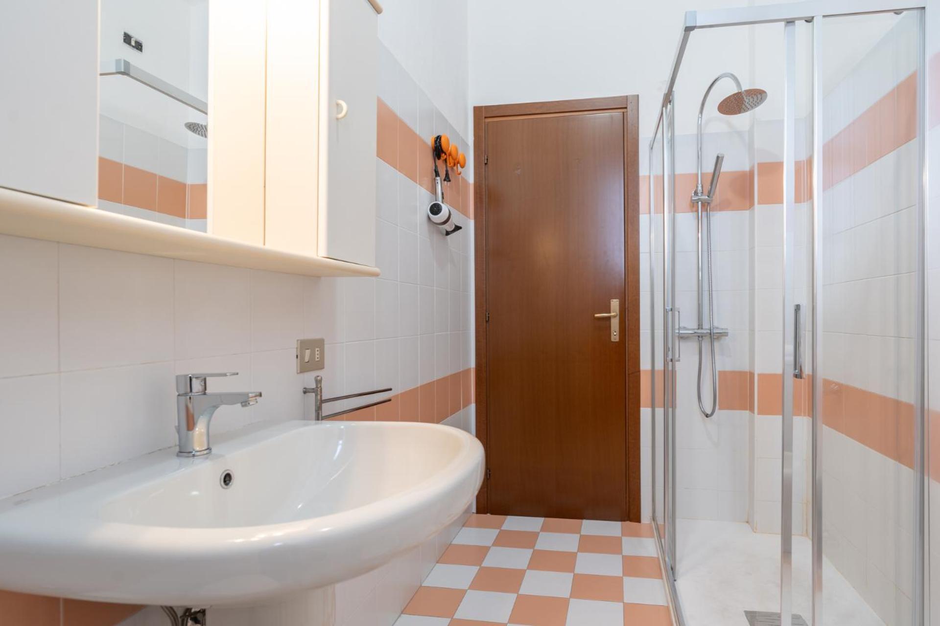 Apartment Large Family In A Fresh Area Of Lecco